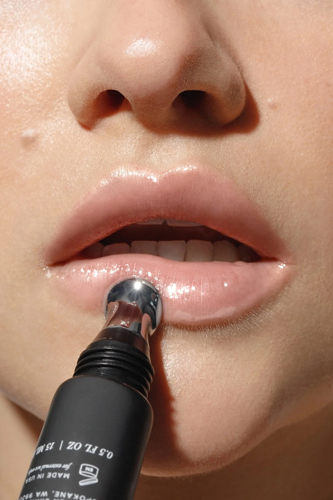 ÂN-GLOSS Ceramide Lip Treatment - Image 4