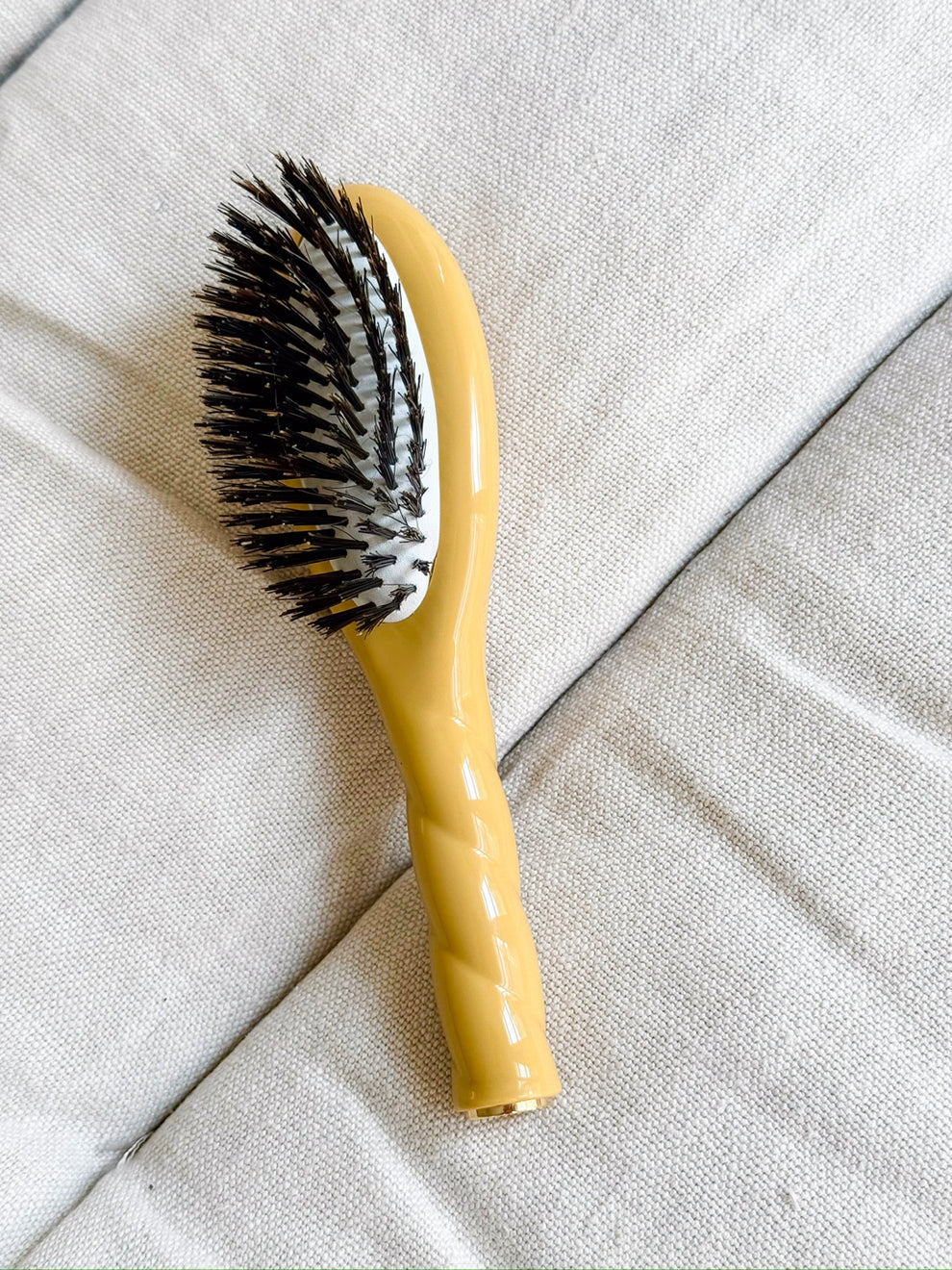 N.01 The Shine & Care Hair Brush - The Universal (Small) - Image 5