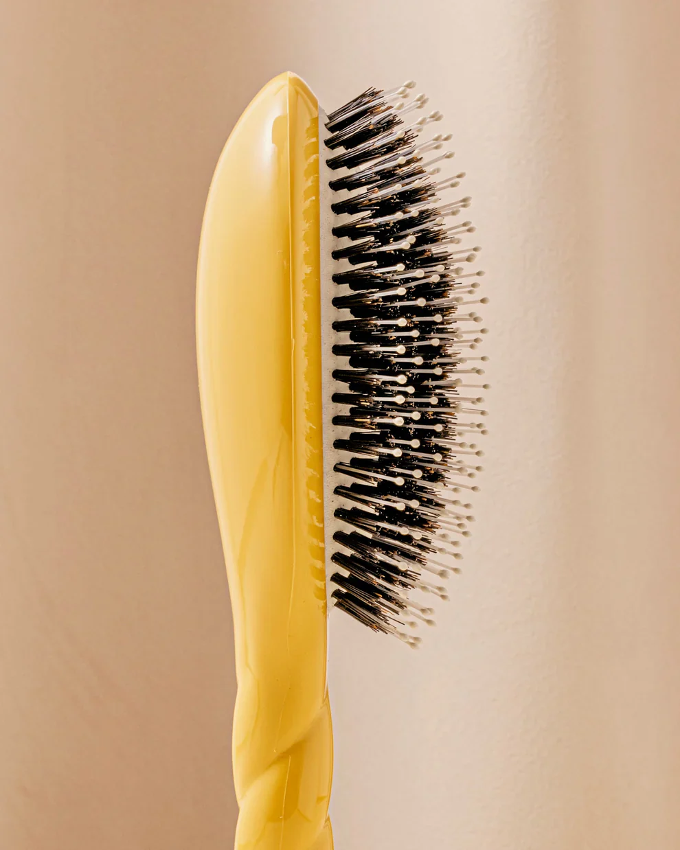 N.03 The Gentle Scalp Care Hair Brush (Large) - Image 2